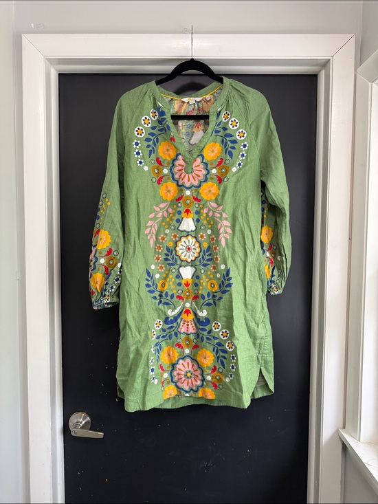 Boden Dresses & Skirts - Boden Green Floral-Embroidered Linen Tunic